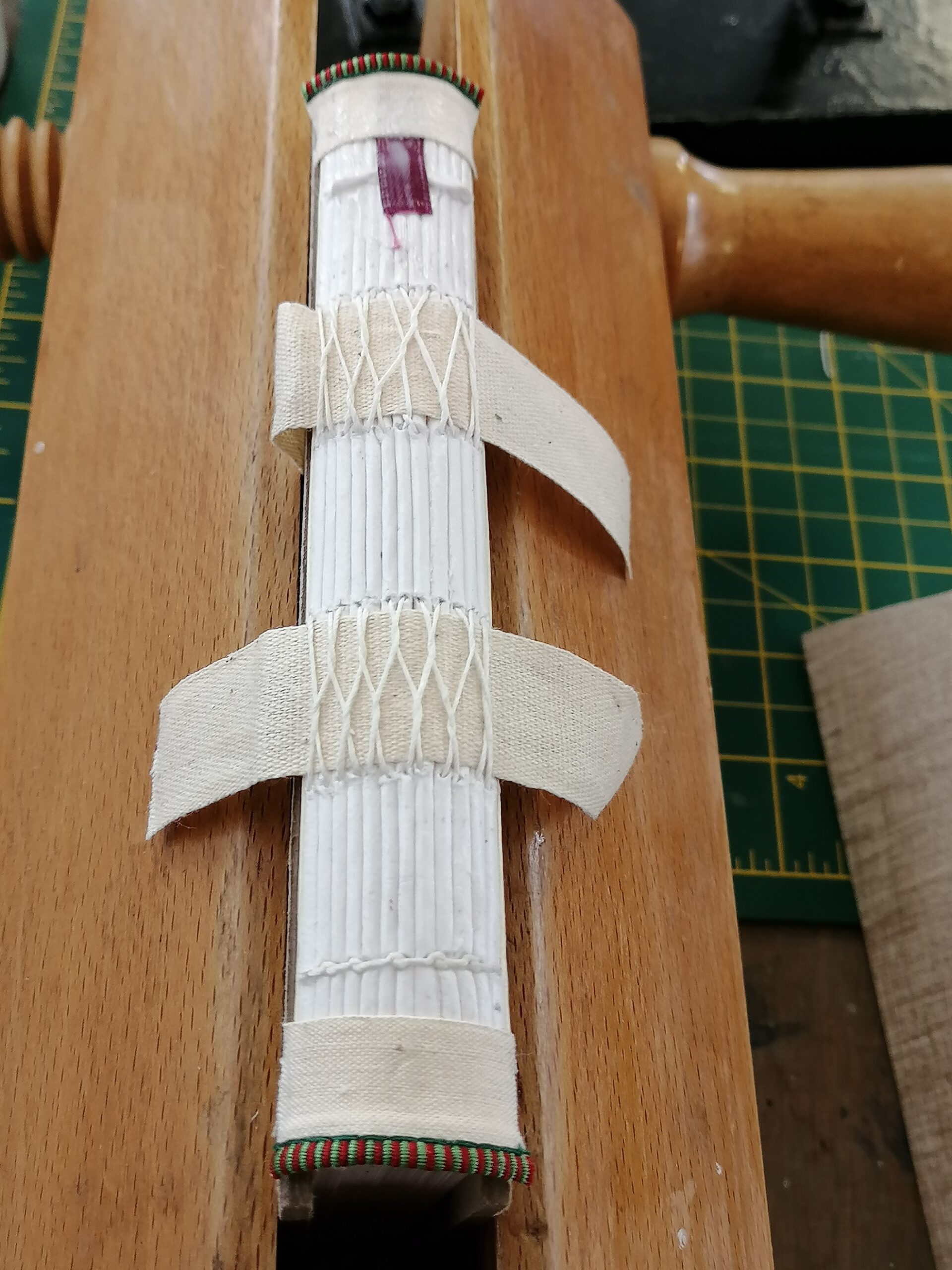 Spine with head bands